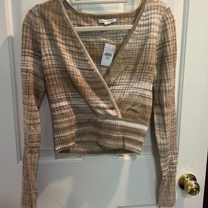 American Eagle long sleeve tshirt